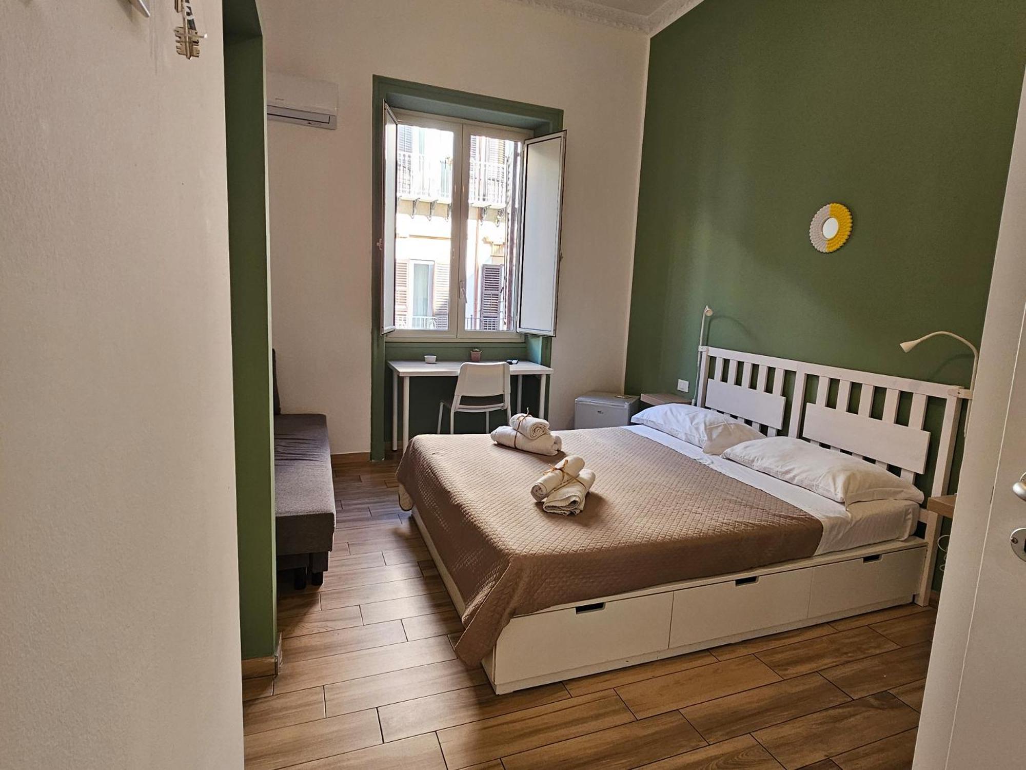 Teatro Del Sole Apartment Palermo Bagian luar foto